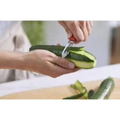 Eplucheur N°315 Rouge Les Essentiels Opinel -Fournitures De Cuisine eplucheur n315 rouge les essentiels opinel 2