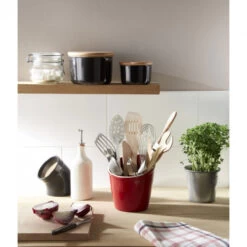 Huilier Céramique Grand Cru 0,45L Emile Henry -Fournitures De Cuisine huilier ceramique grand cru 045l emile henry 2